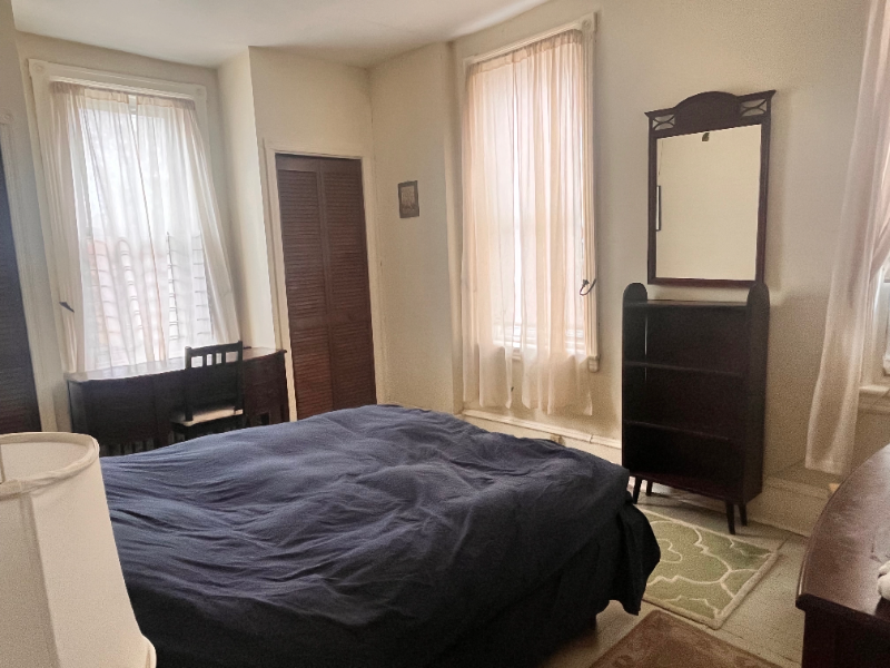 1800 E St - Photo 6 of 8