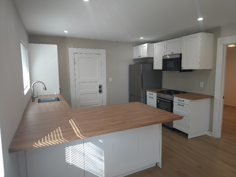 3728 Franklin Ave - Photo 5 of 14