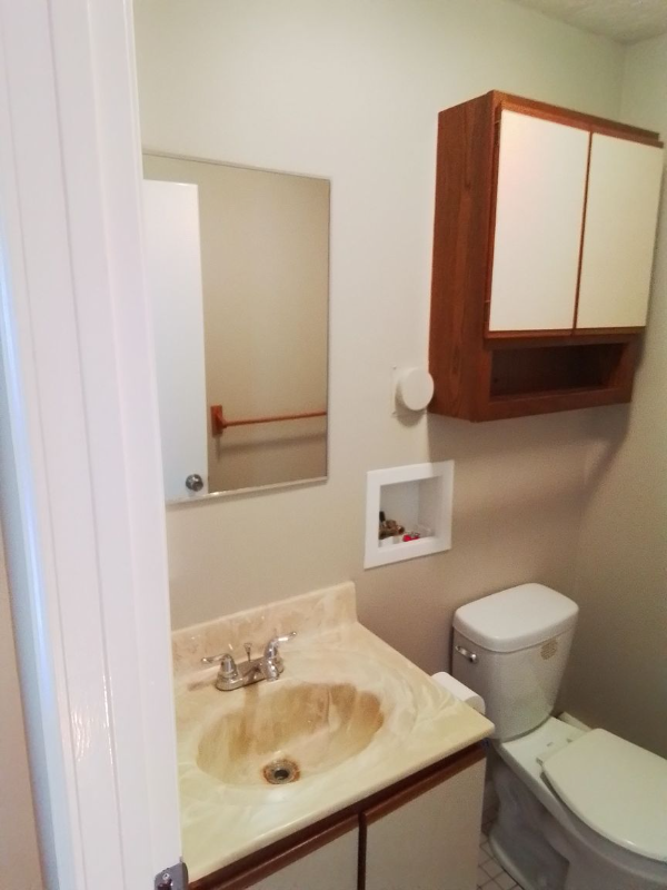 959 Lancaster St - Photo 4 of 11