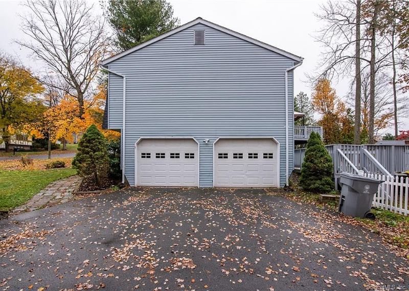 7 Black Birch Rd - Photo 3 of 21