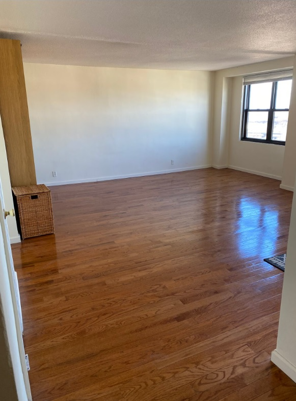 201 Saint Pauls Ave #2 - Photo 2 of 9