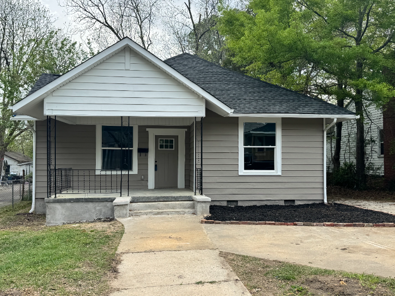 144 Walnut St - Photo 2 of 11