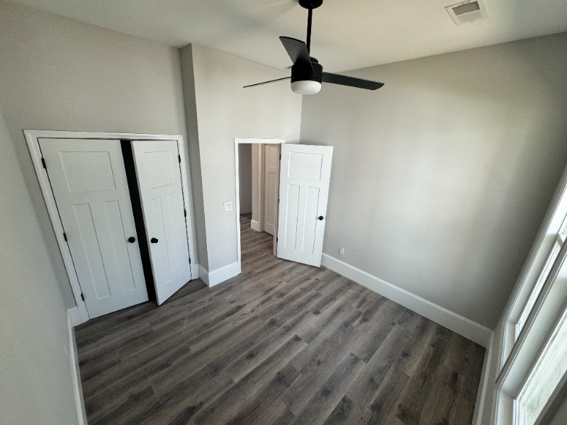 144 Walnut St - Photo 6 of 11