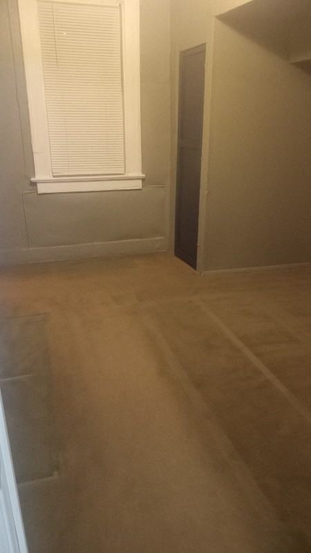 418 W 8th St #2 - Photo 5 of 9