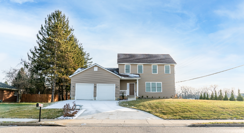 4487 Straight Arrow Rd - Photo 2 of 20