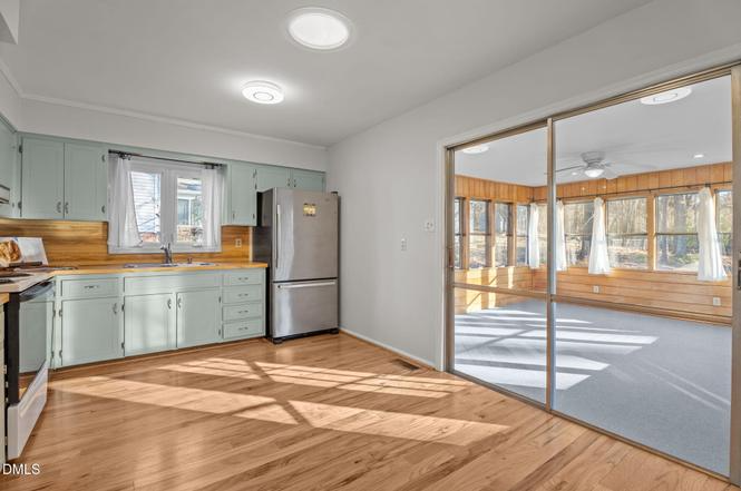 703 Brookgreen Dr - Photo 6 of 19