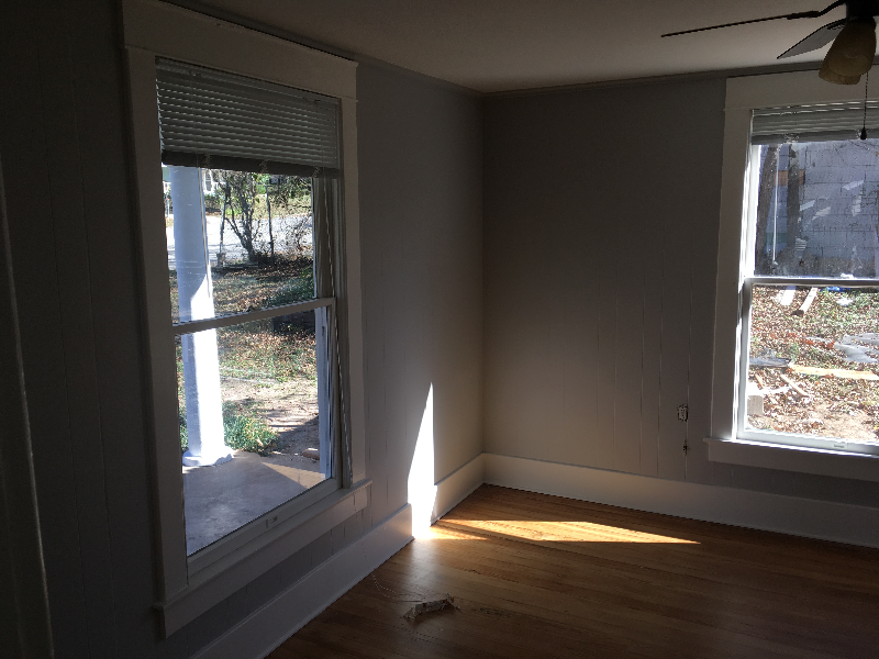 216 E 2nd St - Photo 4 of 17