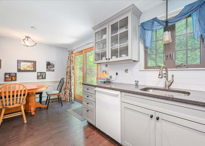 33 West Rd #6B - Photo 6 of 16