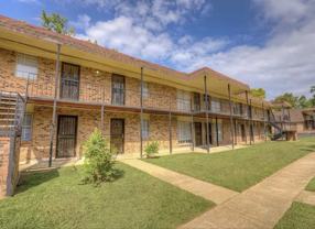 2879 Beverly Hills Rd - Photo 1 of 1