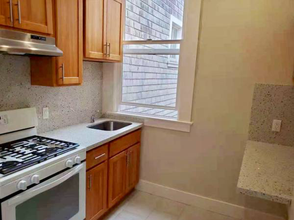 1345 Sacramento St #5 - Photo 4 of 9