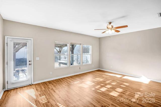 9026 Sharpes Cir - Photo 7 of 12