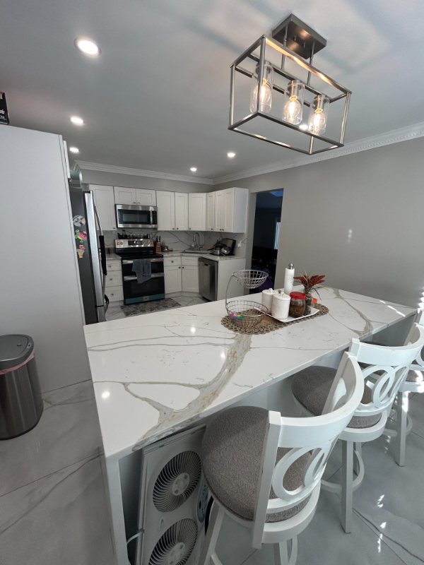 17 W Zoranne Dr - Photo 3 of 14