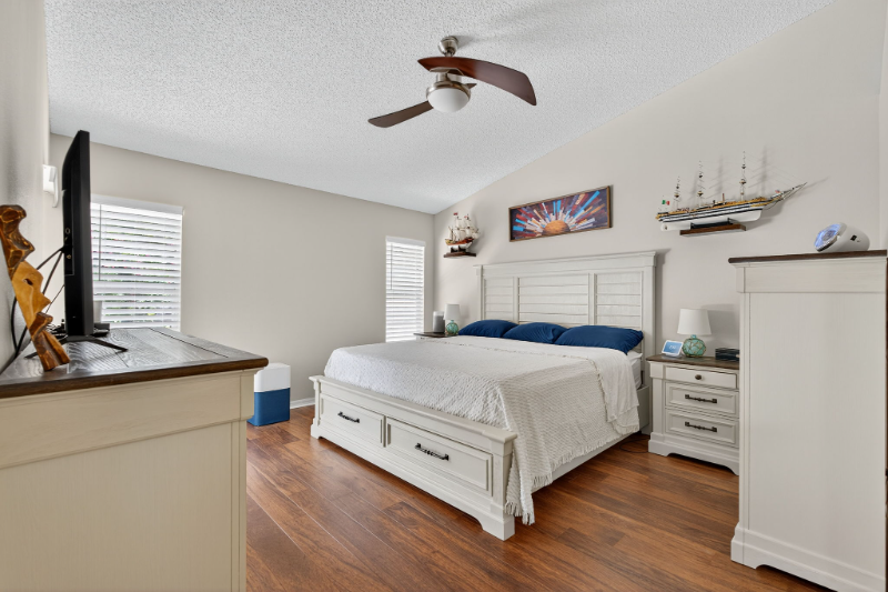 3874 Darston St - Photo 5 of 20