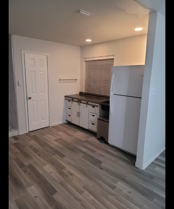 3716 Pebble Bch - Photo 3 of 11