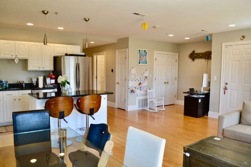 1306 Columbia Rd #4E - Photo 5 of 18