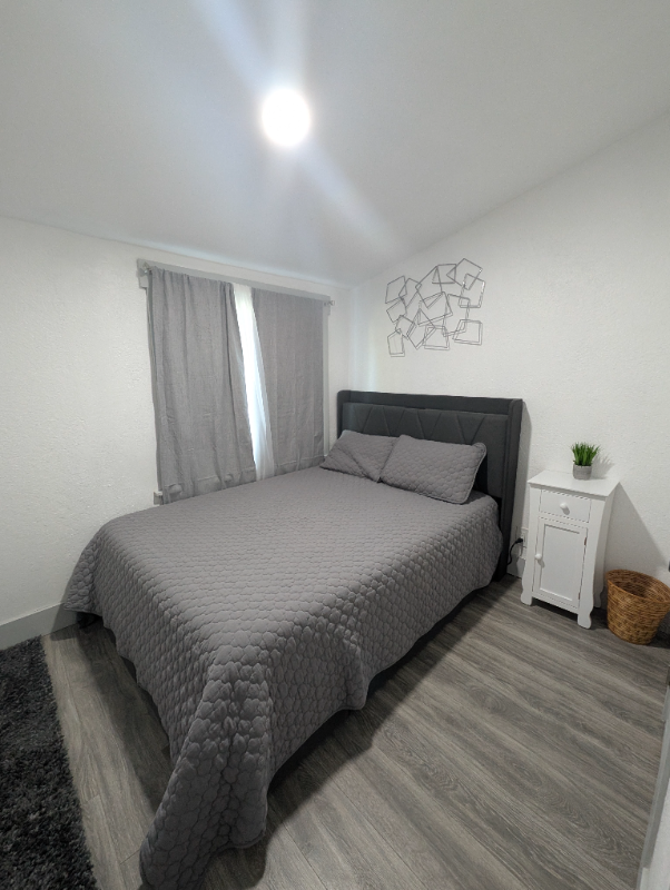 1440 2nd Ave - Photo 4 of 7