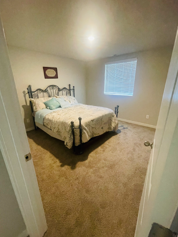 3356 Craven Dr - Photo 2 of 6