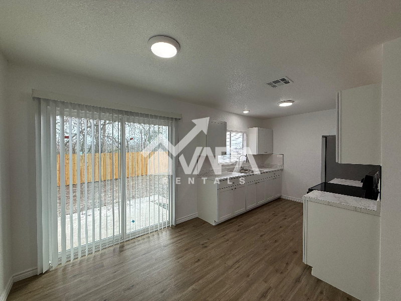 8134 Whistler - Photo 3 of 18