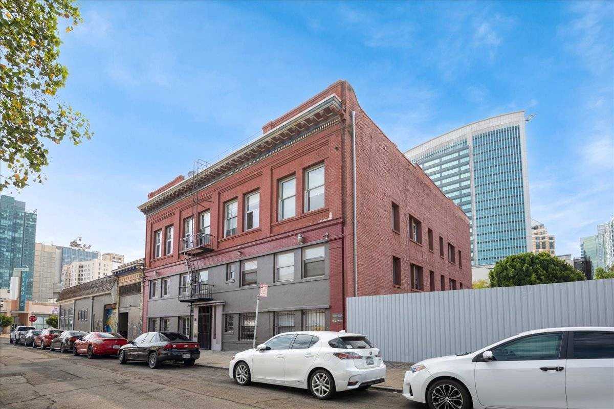 581 18th Street #106 - Photo 2 of 21