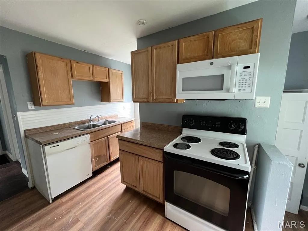 853 Nassau Dr #NA - Photo 3 of 6