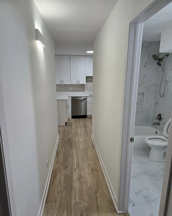 9S280 Nantucket Dr #E - Photo 7 of 18