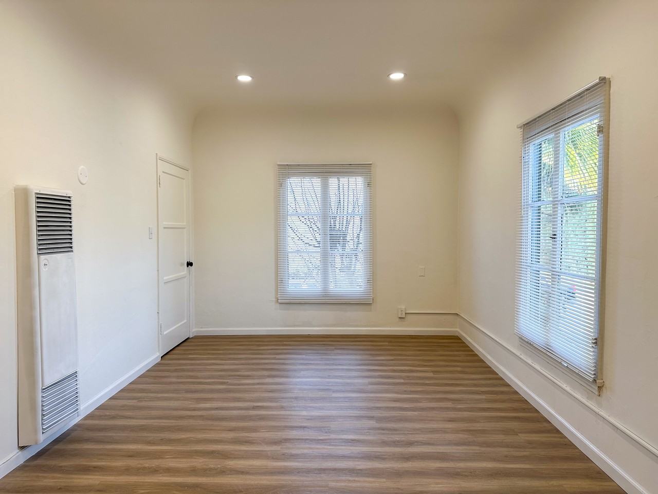 804 E Chevy Chase Dr #A - Photo 2 of 18