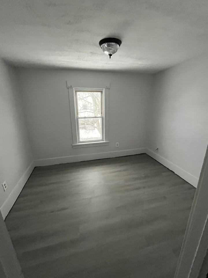 769 Sherman Ave #NA - Photo 7 of 20