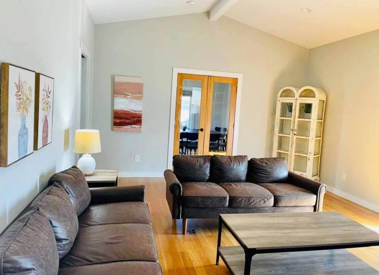 501 E Poplar Ave #NA - Photo 5 of 13