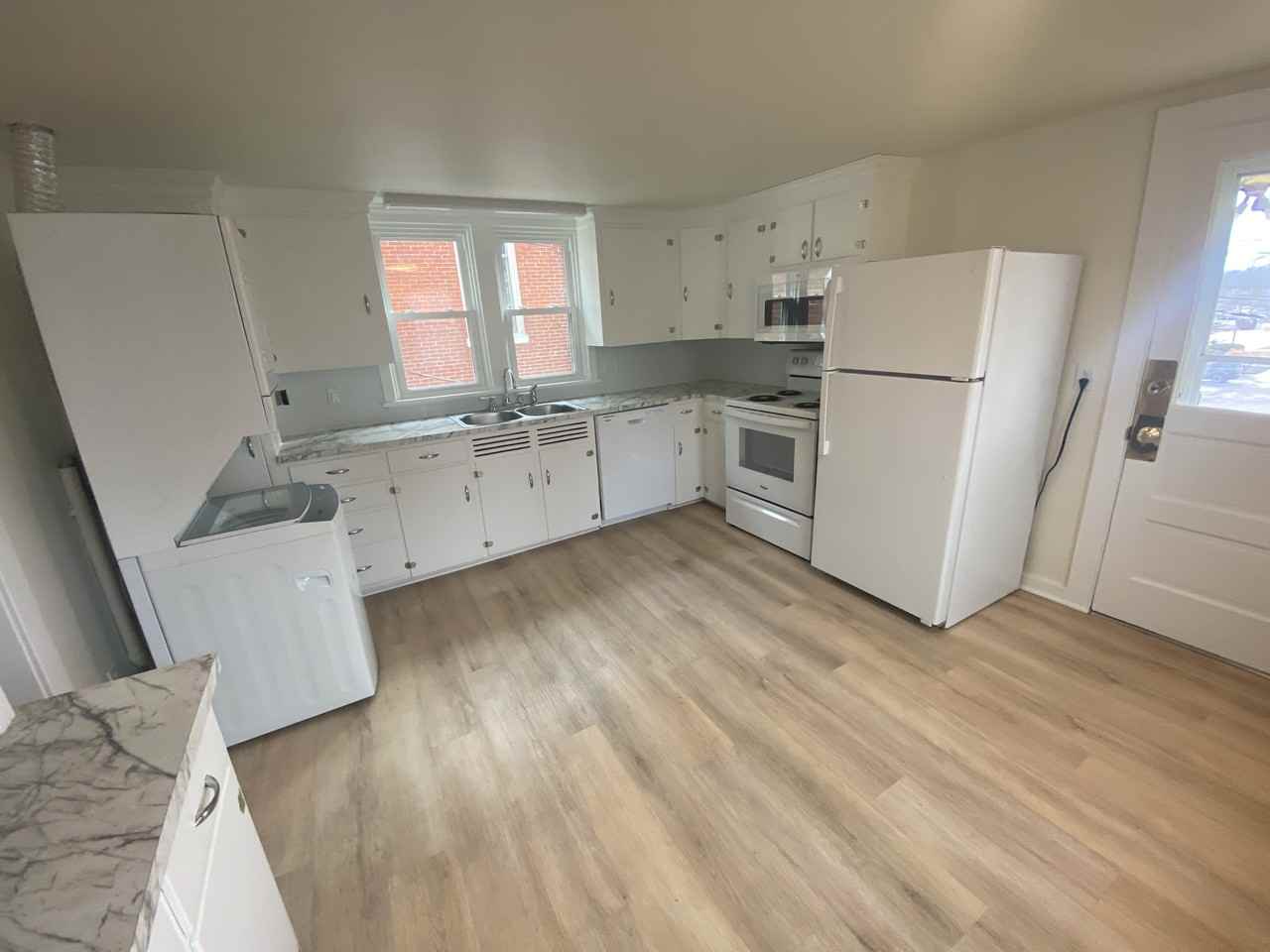 2205 Market St #4-2ndFL - Photo 6 of 17