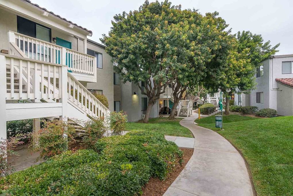 Bonita Cedars - Photo 4 of 32