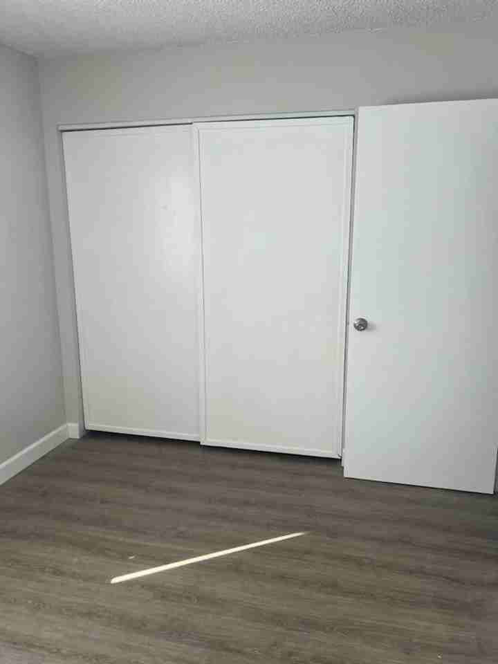 Arroyo Manor - Photo 6 of 27