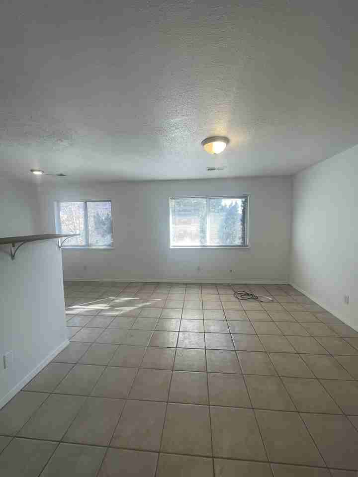 10733 Prospect Ave Ne #C - Photo 4 of 19