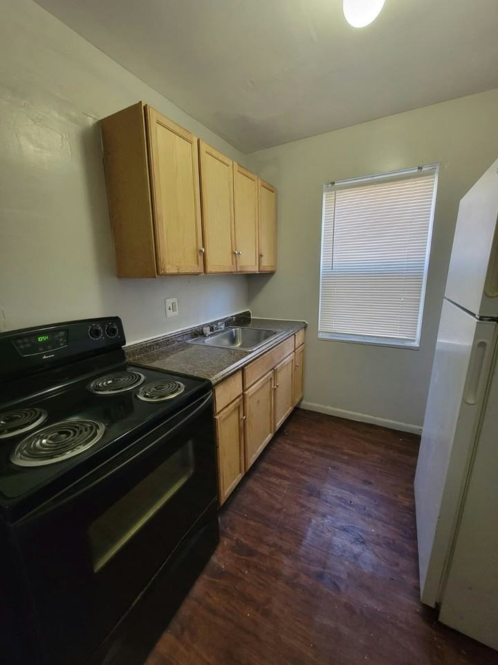 1500 Luxor Road, Unit 205 - Photo 4 of 9