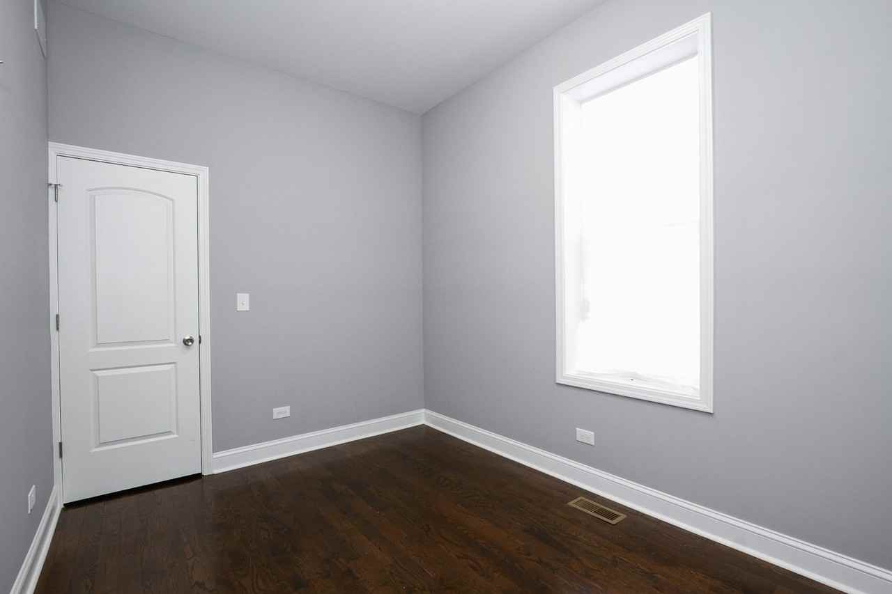 7322 South Langley Avenue, Unit 2 - Photo 4 of 15