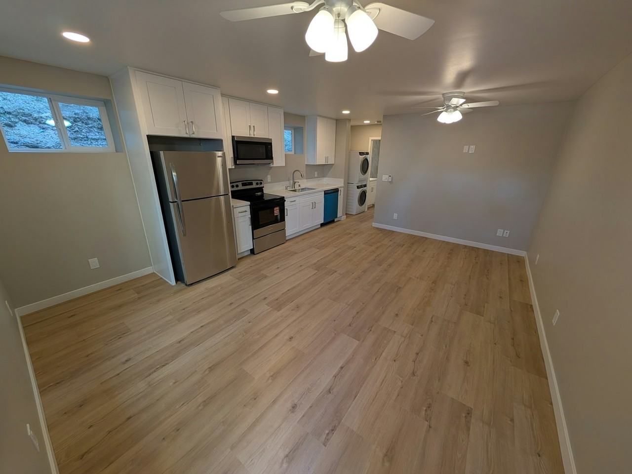 7221 Jacmar Avenue, Unit 7223 - Photo 6 of 8