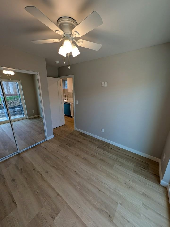 7221 Jacmar Avenue, Unit 7223 - Photo 7 of 8