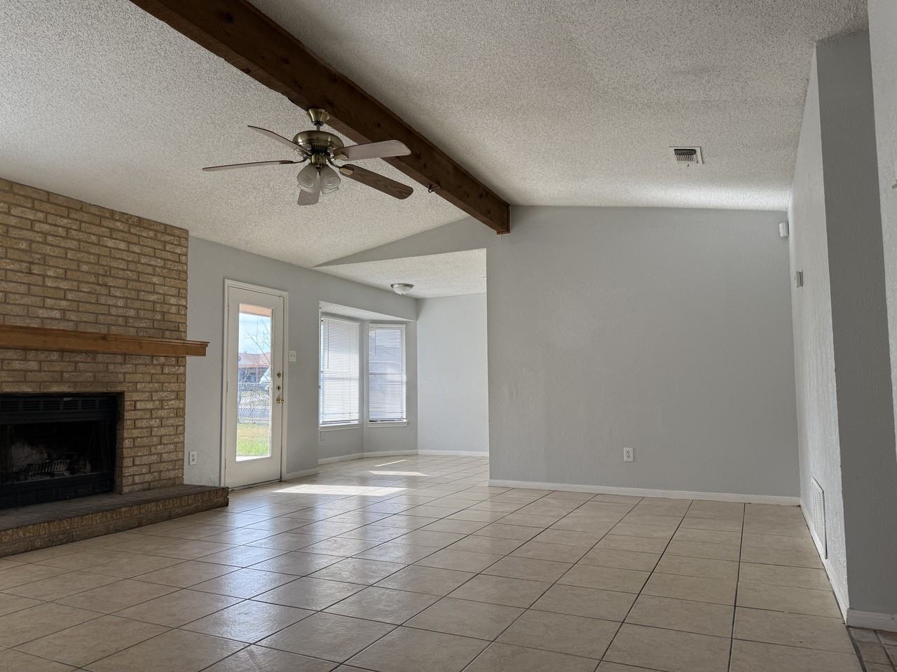 2102 Spicewood Dr #1 - Photo 2 of 10