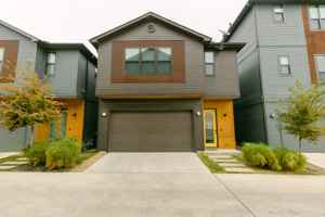 featured image of 203 Nogalitos St