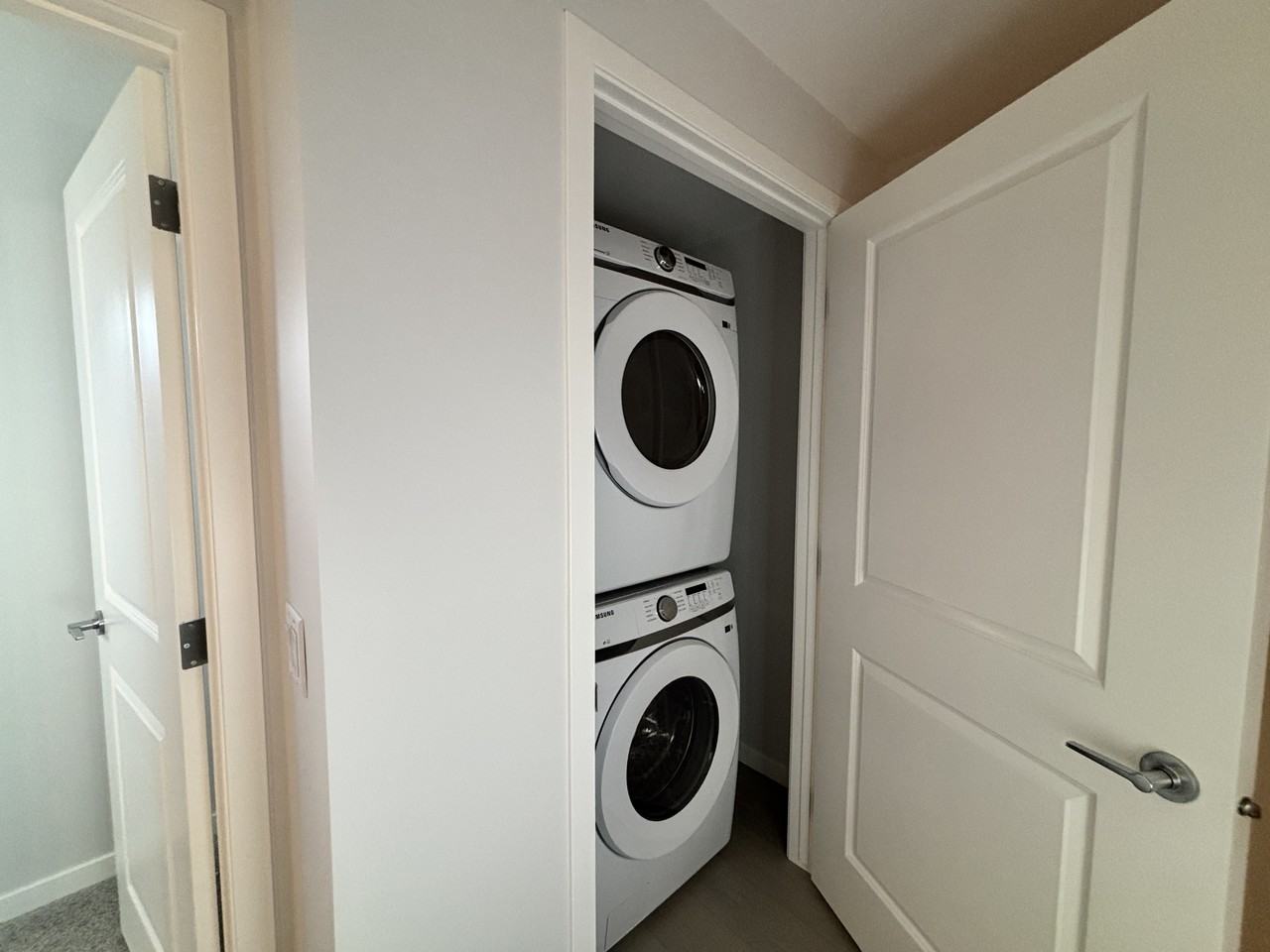 45 Creekview Manor Sw #B - Photo 3 of 6