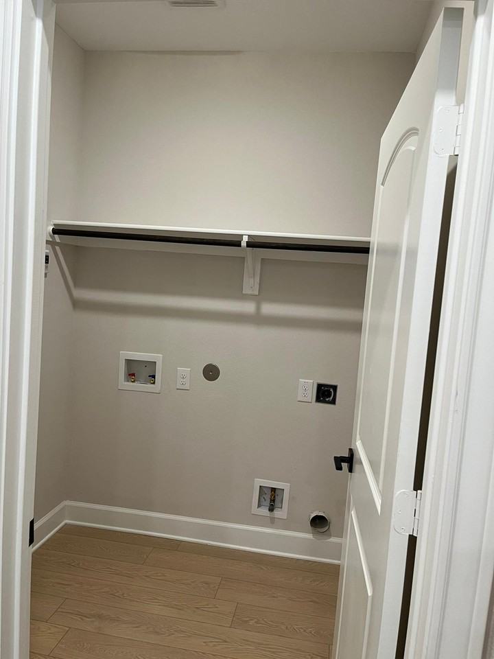 1311 Butler Ave #NA - Photo 7 of 18