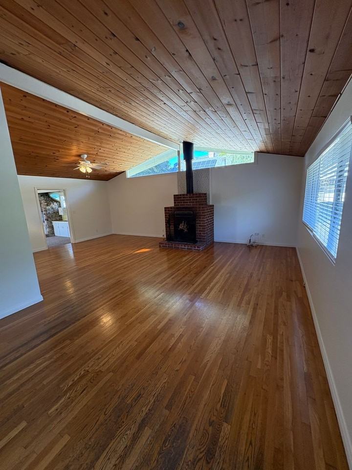 217 Gridley Rd - Photo 5 of 34