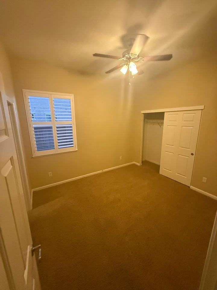 7008 Elvora Way - Photo 5 of 15