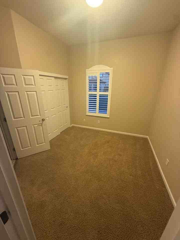 7008 Elvora Way - Photo 6 of 15