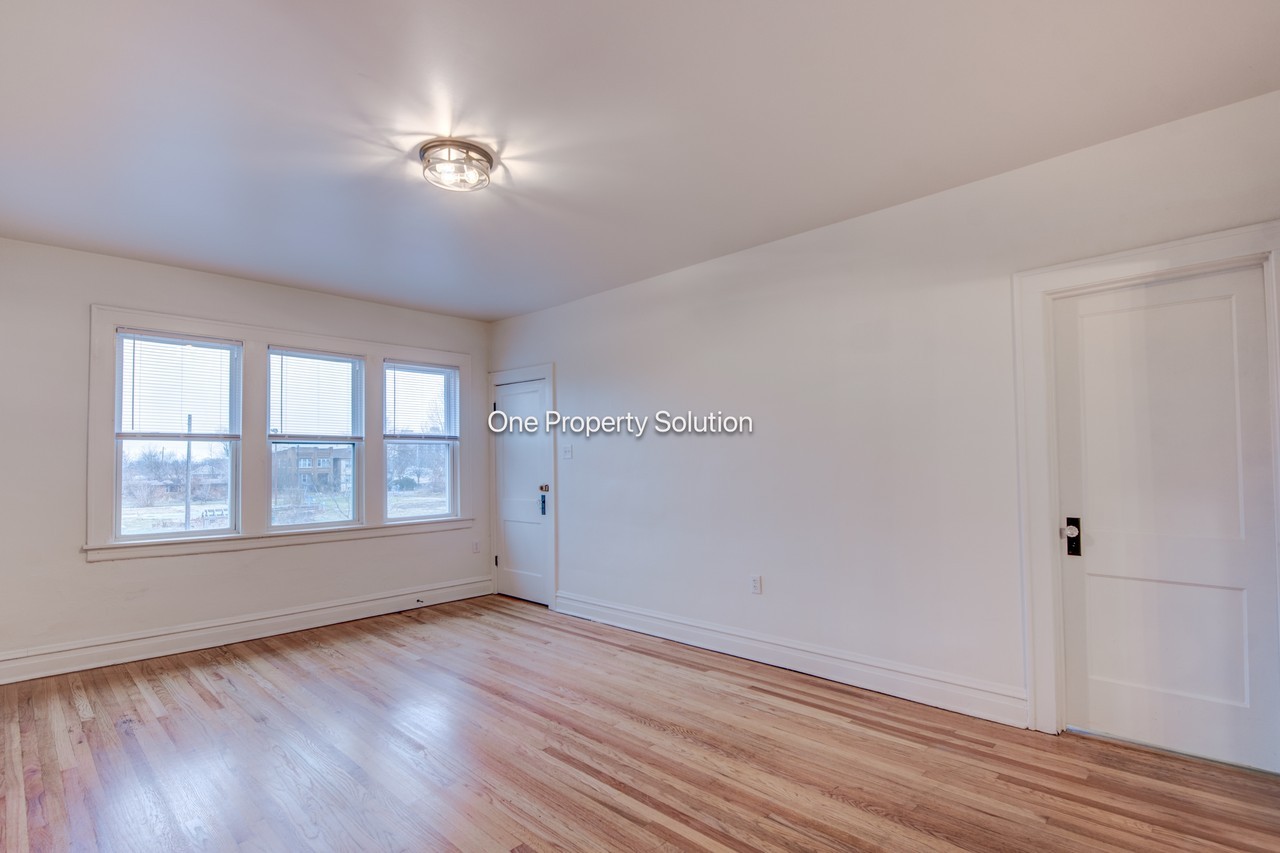 1433 Pennsylvania St #2 - Photo 7 of 17