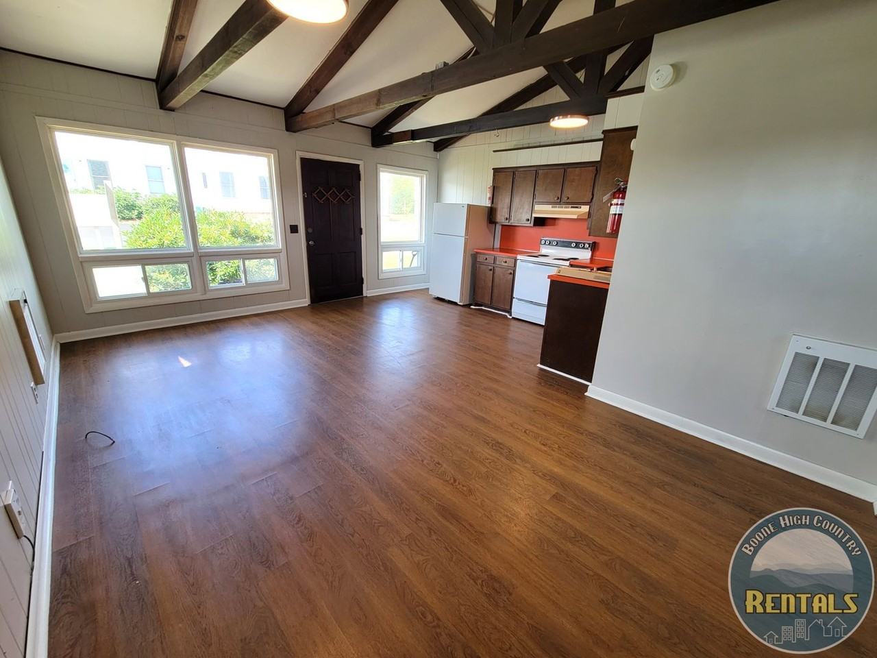 245 Bamboo Road - Photo 3 of 22