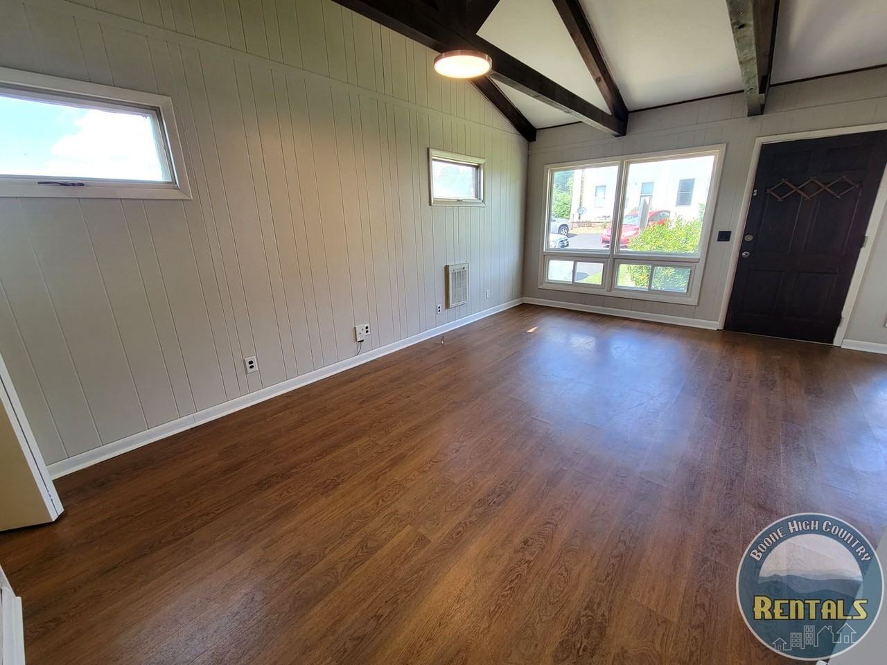 245 Bamboo Road - Photo 4 of 22