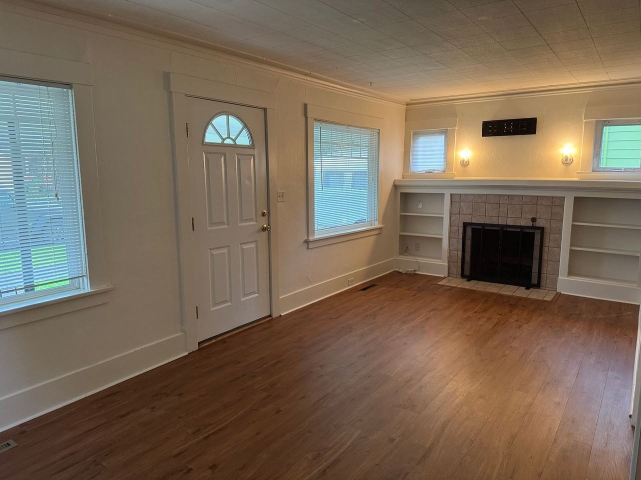 3635 Ne 46th Ave - Photo 3 of 26