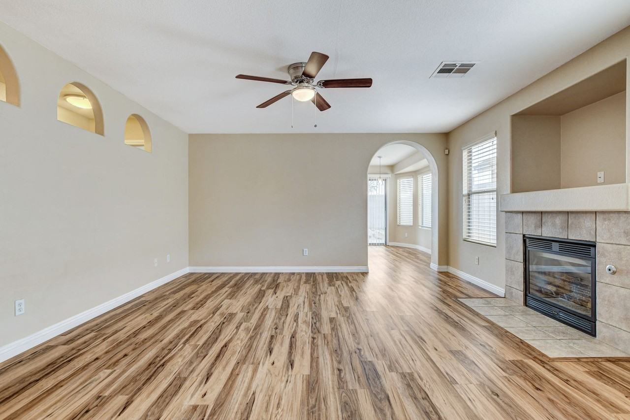 7949 Long Beach St - Photo 4 of 22