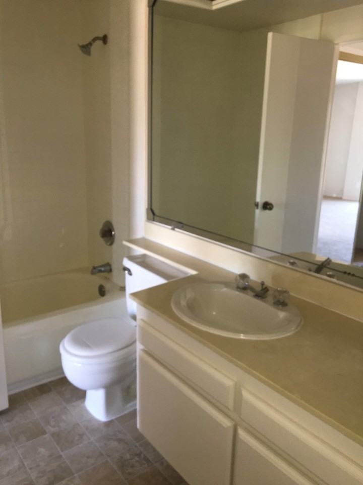 4568 W Point Loma Blvd - Photo 6 of 8