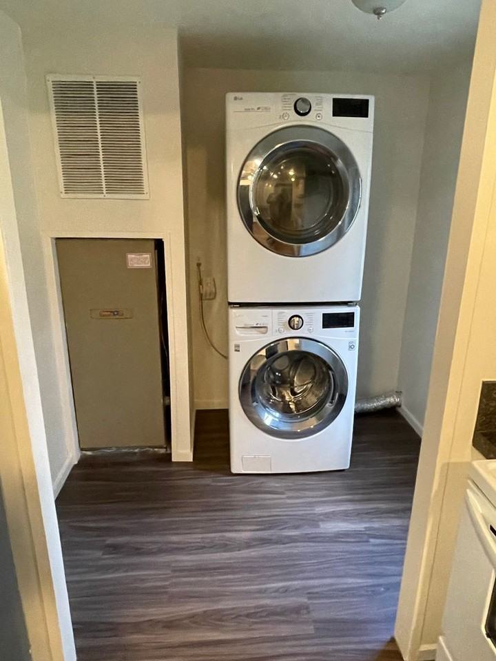 4529 Siesta Pl - Photo 7 of 12